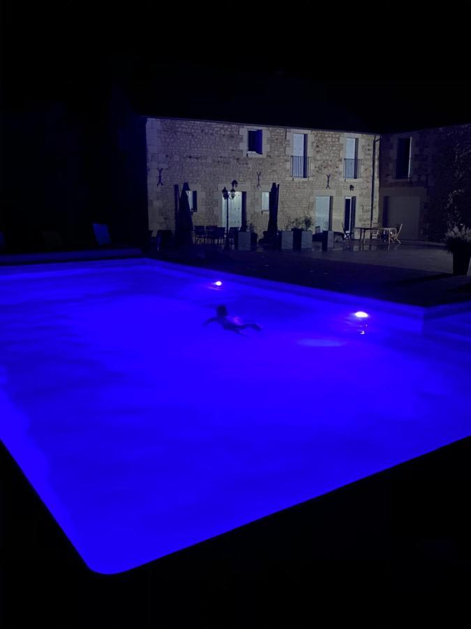 Loveyou Villalunoterie Futuroscope Piscine Spa 4Pers Oyre Zewnętrze zdjęcie